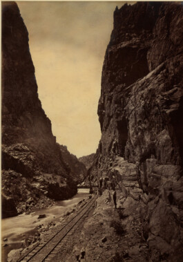 William Henry Jackson, Royal Gorge, Grand Canyon of the Arkansas, 1880 ca., Stampa all’albumina 